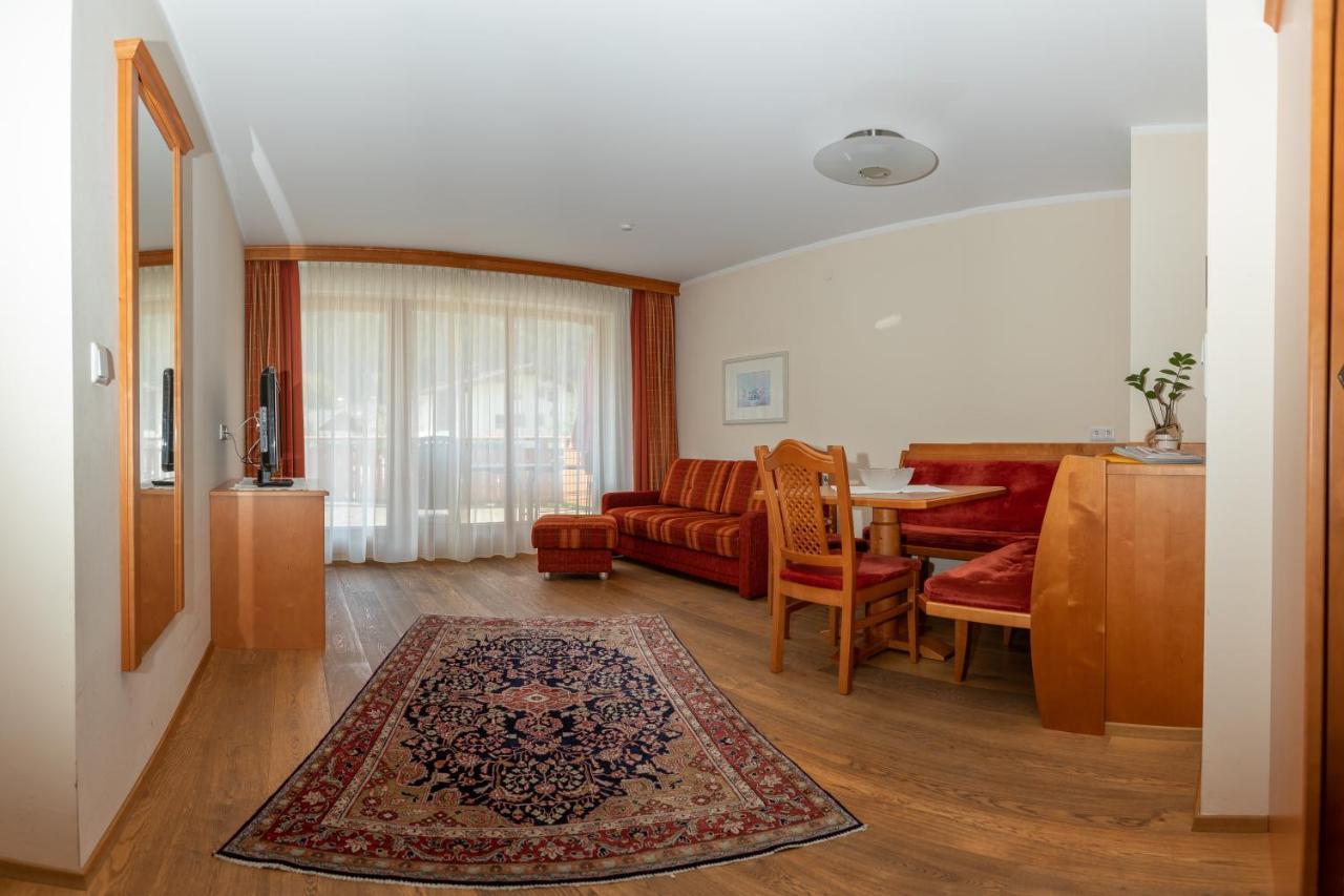 Hotel Garni Elisabeth Zell am Ziller Exterior photo